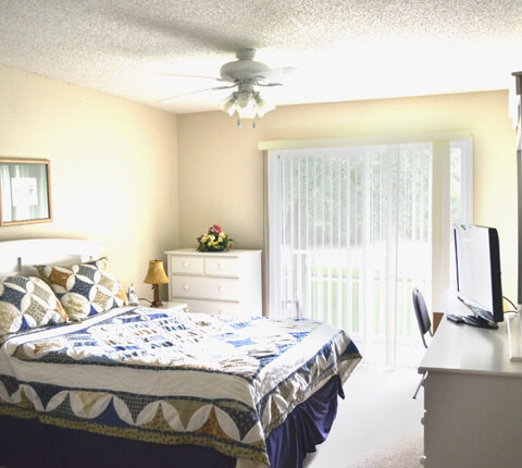 Master Suite (Second Floor) Master Suite (Second Floor)