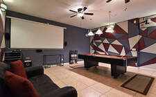 Theater and game-room Theater and game-room