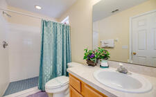En-suite for master bedroom #1 En-suite for master bedroom #1
