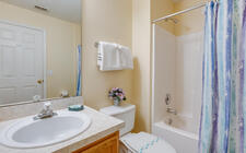 En-suite for master bedroom #2 En-suite for master bedroom #2