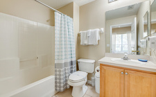 En-suite to master bedroom #2 En-suite to master bedroom #2