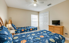 Fourth bedroom with two twin beds Fourth bedroom with two twin beds