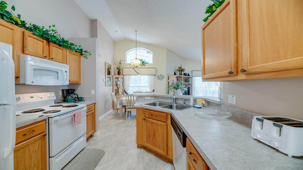 Full-size kitchen