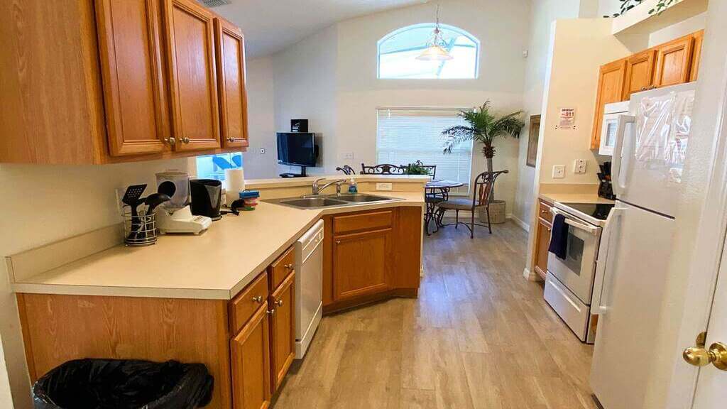 Full-size kitchen
