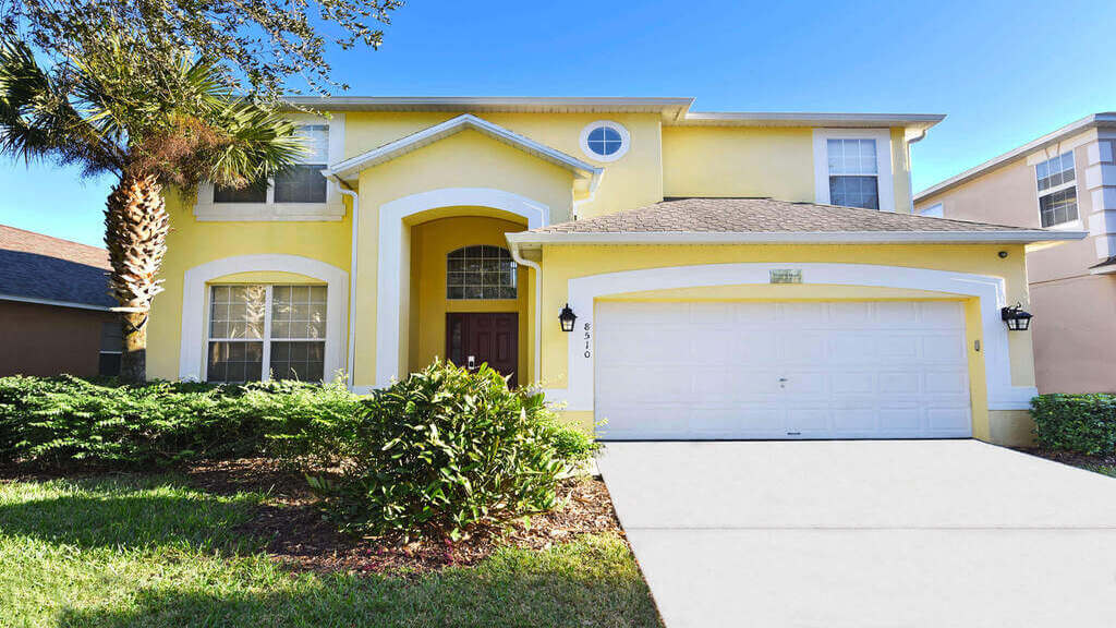 This Tropical Magic villa is located 3 miles to Disney World