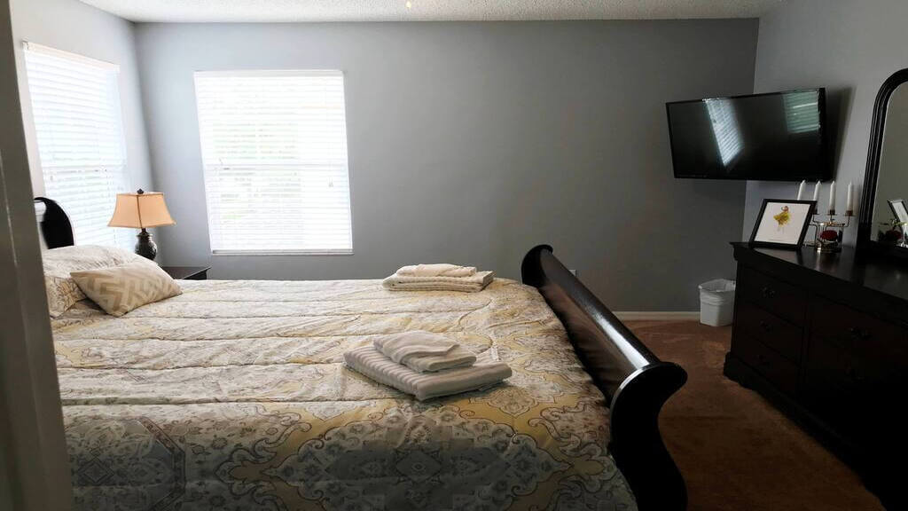 Bedroom #2: Master suite with king bed