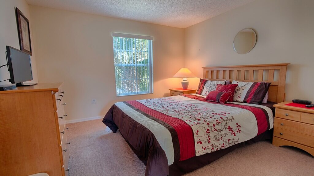 Bedroom #2 with queen bed