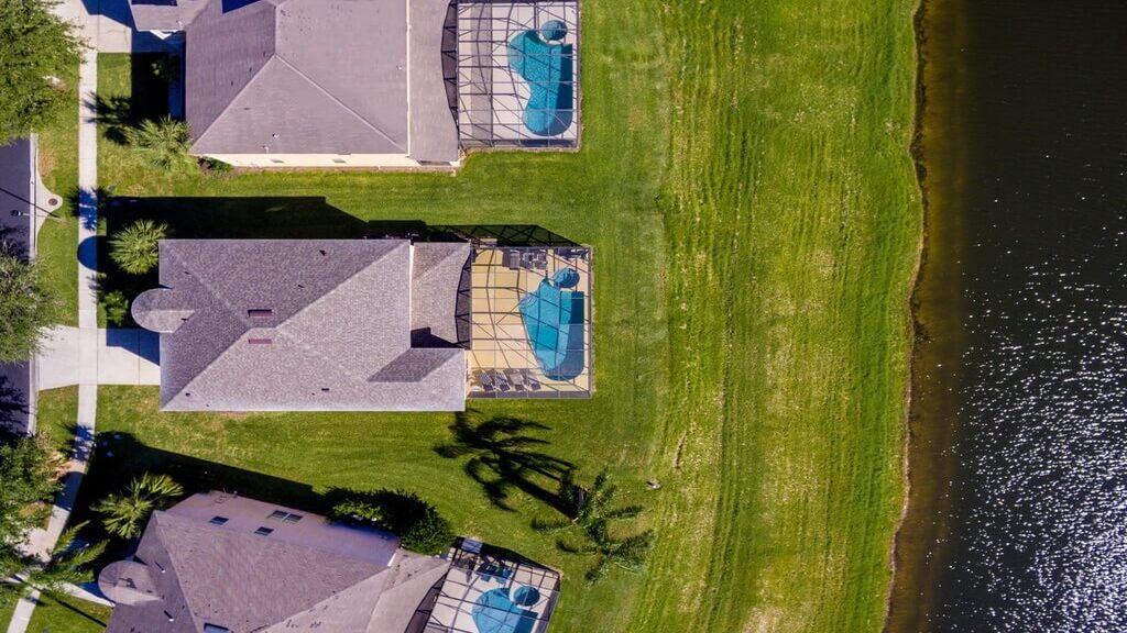 Aerial view - Awesome conservation view in the rear