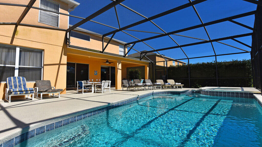 Another view of pool, spa and lanai