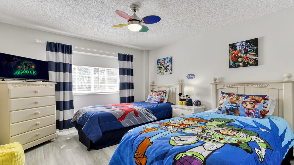 Bedroom #5 with two twin beds (Marvel theme)