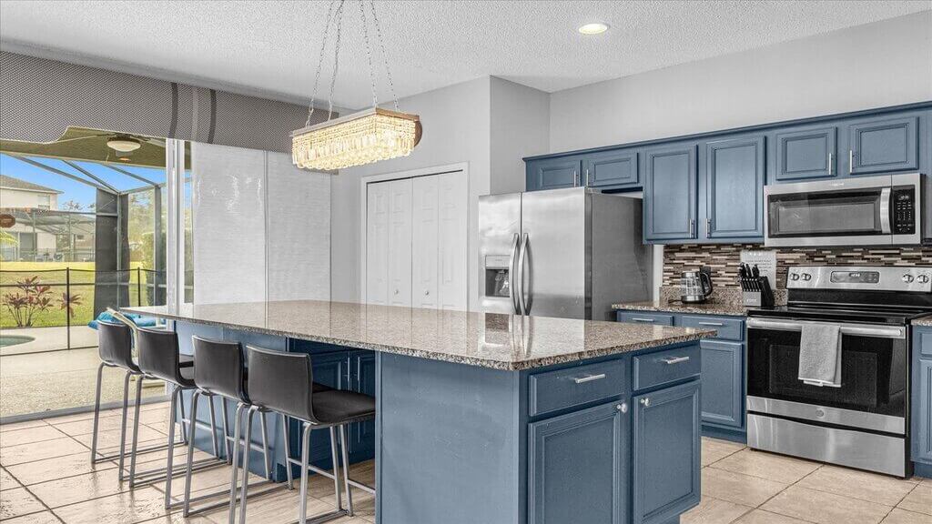 Nook area with all granite by the kitchen