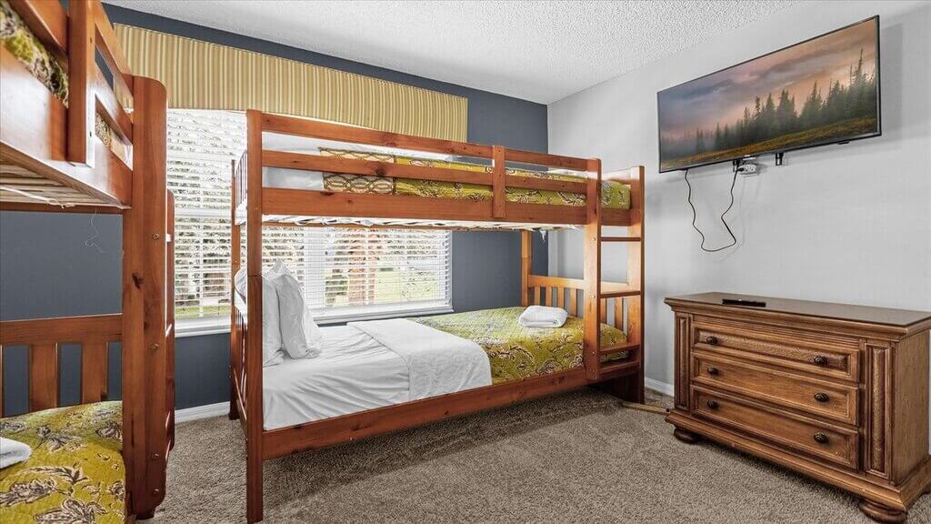 Bedroom #6: Two twin bunk beds - Neutral decor for boys or girls