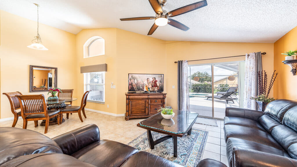 Spacious living area with leather seating