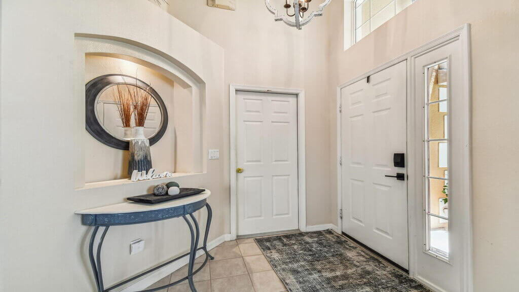 Inviting entry area