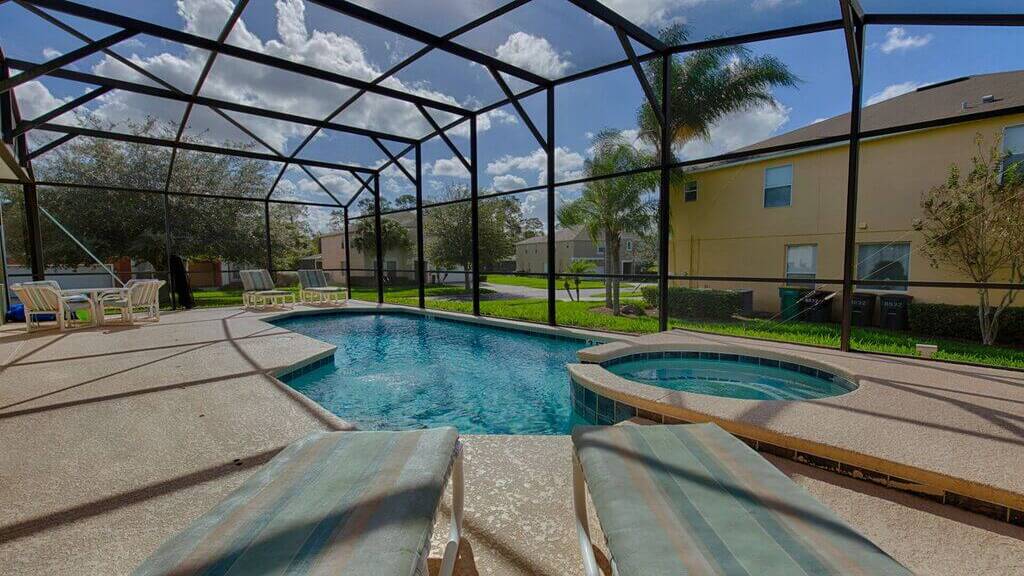 Pool and spa area