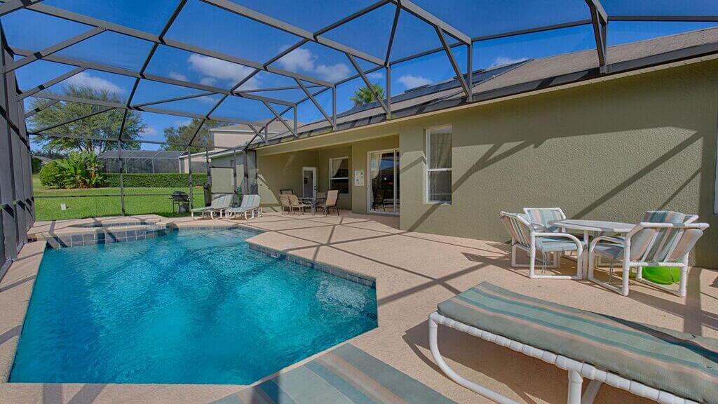 Pool and spa area