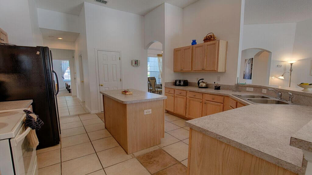 Simple toast or a holiday meal - this kitchen can handle it all
