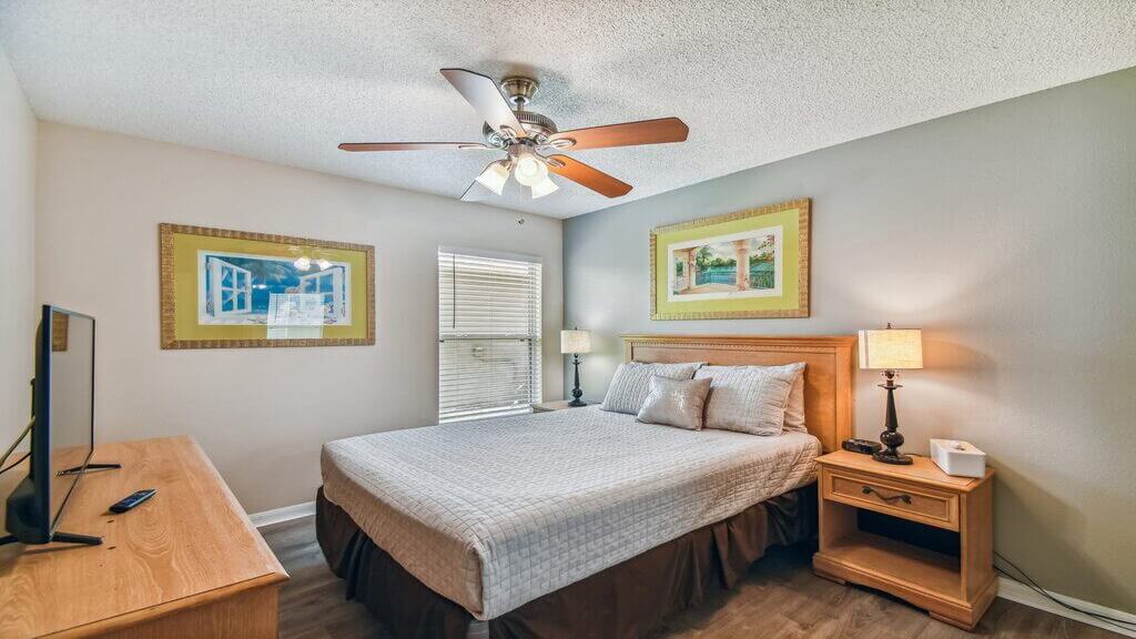 Bedroom #2: Offers a queen bed