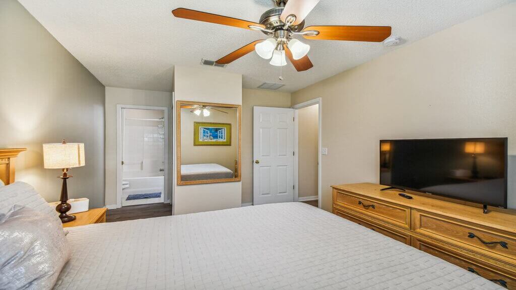Bedroom #2: Offers a queen bed