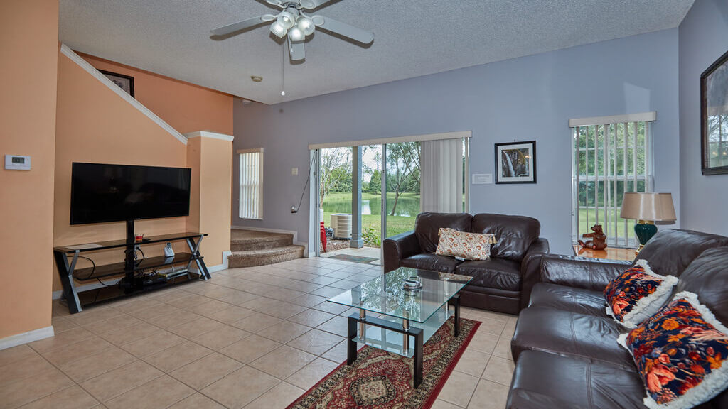 Livig room with a 50-inch flat-screen TV