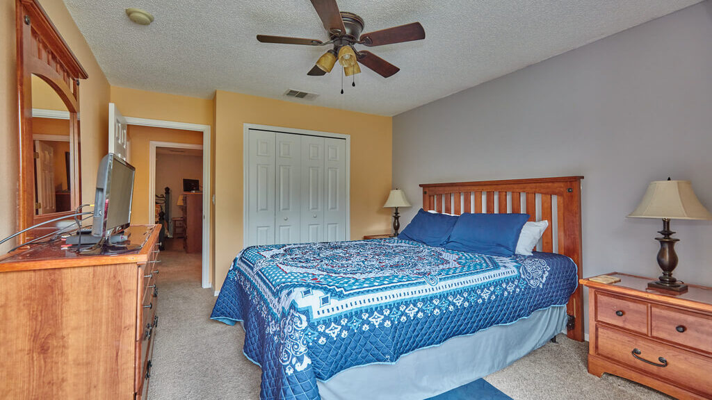 Master suite - Flat-screen TV